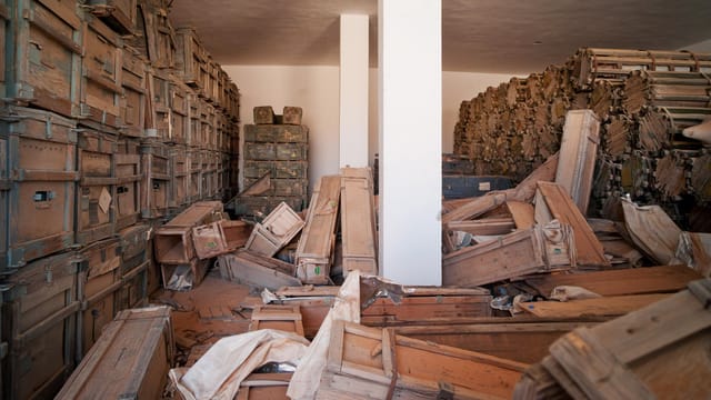 International - Dutzende Tote bei Explosion in Waffenlager - News - SRF