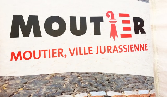 Schild «Moutier, ville jurassienne» Schild «Moutier, ville jurassienne»