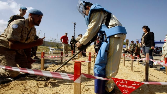 Minensuchtruppe im Einsatz Minensuchtruppe im Einsatz