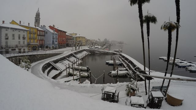 Verschneite Uferpromenade in Ascona. Verschneite Uferpromenade in Ascona.