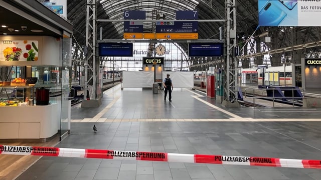 Absperrung am Frankfurter Bahnhof Absperrung am Frankfurter Bahnhof