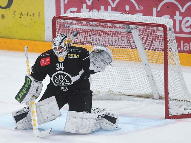 Lugano-Keeper Niklas Schlegel. Lugano-Keeper Niklas Schlegel.