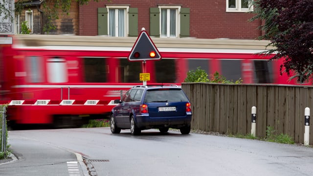 Übergang der Rhätischen Bahn Übergang der Rhätischen Bahn