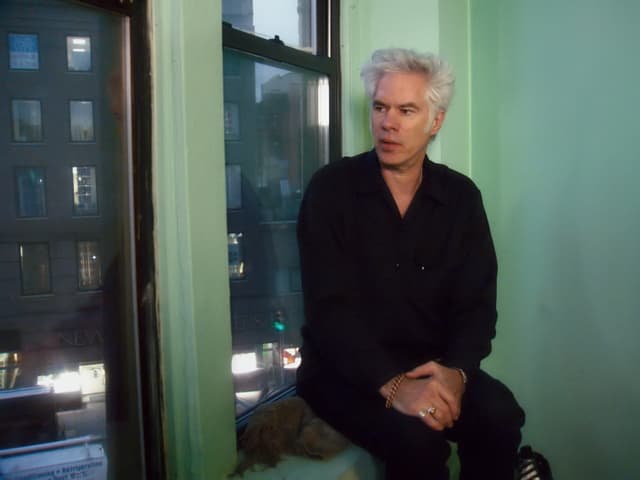 Der Kurzauftritt des renommierten Independent-Regisseurs Jim Jarmusch in der Dokumentation. Der Kurzauftritt des renommierten Independent-Regisseurs Jim Jarmusch in der Dokumentation.