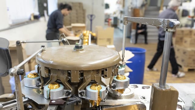 Abpackmaschine für Mohrenköpfe Abpackmaschine für Mohrenköpfe