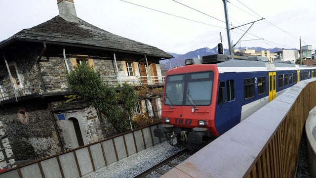 Zug im Tessin. Zug im Tessin.