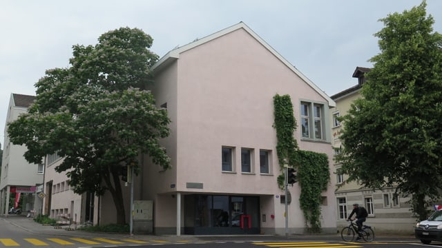 Burgstrasse 61 in der Stadt St. Gallen, hier fand die Gant jeweils statt. Burgstrasse 61 in der Stadt St. Gallen, hier fand die Gant jeweils statt.