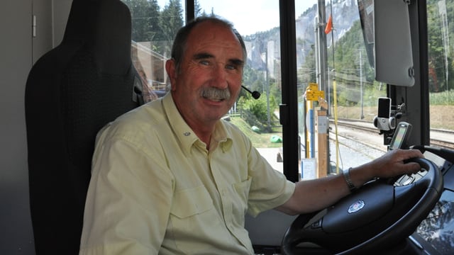 Christian Buchli en ses bus. Christian Buchli en ses bus.