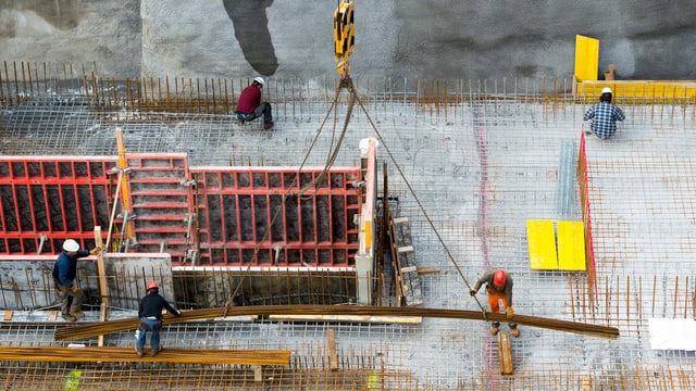 Baustelle in der Schweiz. Baustelle in der Schweiz.