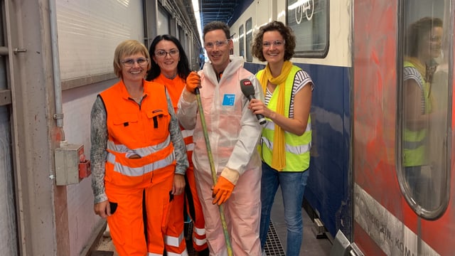 Gruppenfoto des Cleaning-Team bei der SBB Gruppenfoto des Cleaning-Team bei der SBB