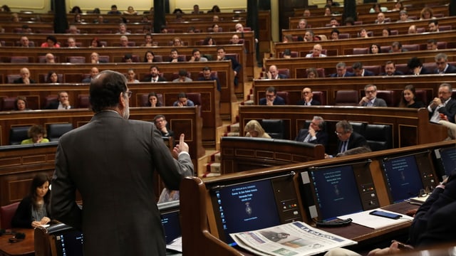 Rajoy spricht im Parlament Rajoy spricht im Parlament