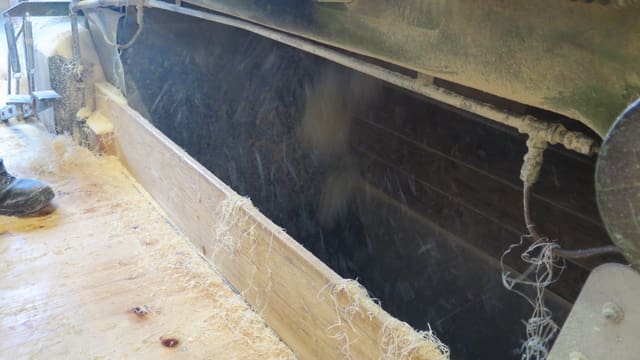 Holzwolle aus Maschine Holzwolle aus Maschine