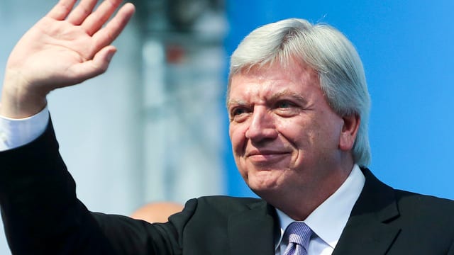 Hessens CDU-Regierungschef Volker Bouffier. Hessens CDU-Regierungschef Volker Bouffier.