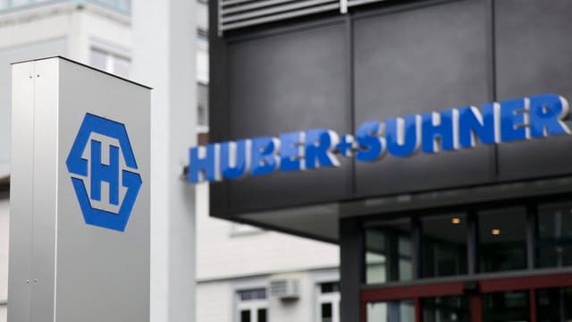 Huber+Suhner Aufschrift Huber+Suhner Aufschrift