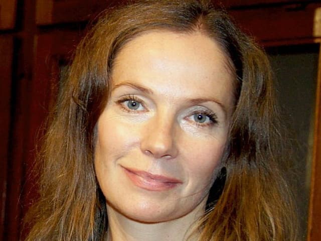 Joanna Bator im Porträt. Joanna Bator im Porträt.