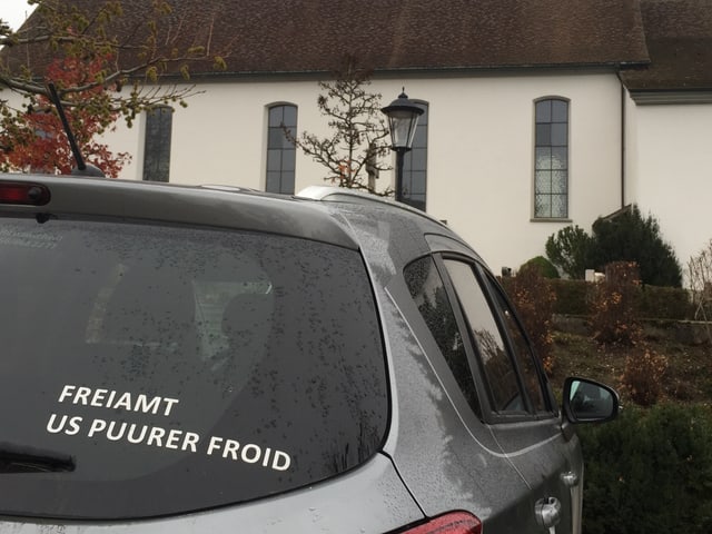 Aufschrift über das Freiamt an einem Auto. Aufschrift über das Freiamt an einem Auto.