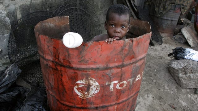 Aus des Archiv: Warum Nigeria trotz Ölreichtum so arm ist