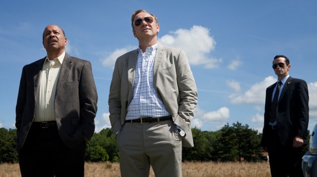 Video «House of Cards - (Staffel 1, 3 / 13) Der Wasserturm» abspielen Video «House of Cards - (Staffel 1, 3 / 13) Der Wasserturm» abspielen
