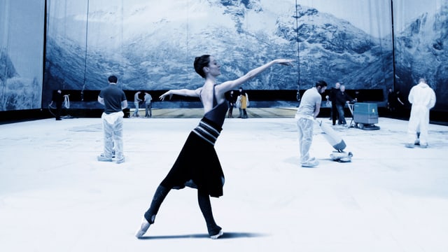 Video «L'Opéra de Paris - der Gewinner des Schweizer Filmpreises 2018» abspielen Video «L'Opéra de Paris - der Gewinner des Schweizer Filmpreises 2018» abspielen