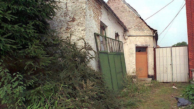 Altes Haus mit Garten. Altes Haus mit Garten.