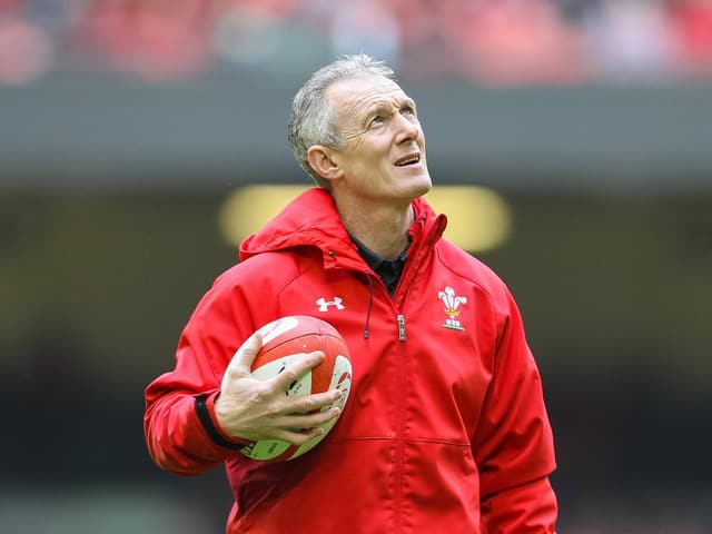 Rob Howley. Rob Howley.