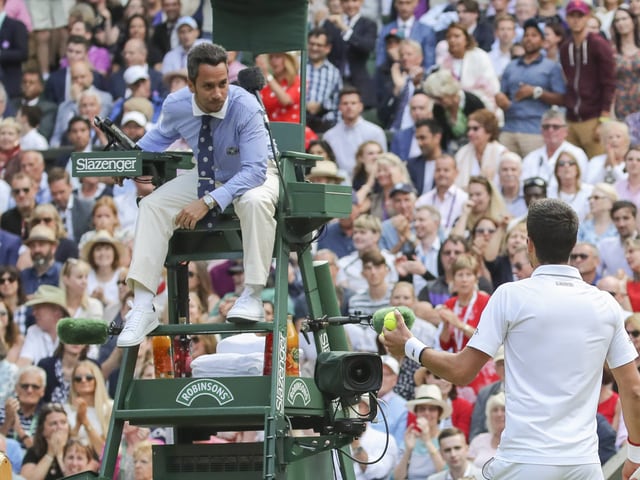 Damian Steiner (im Gespräch mit Novak Djokovic). Damian Steiner (im Gespräch mit Novak Djokovic).