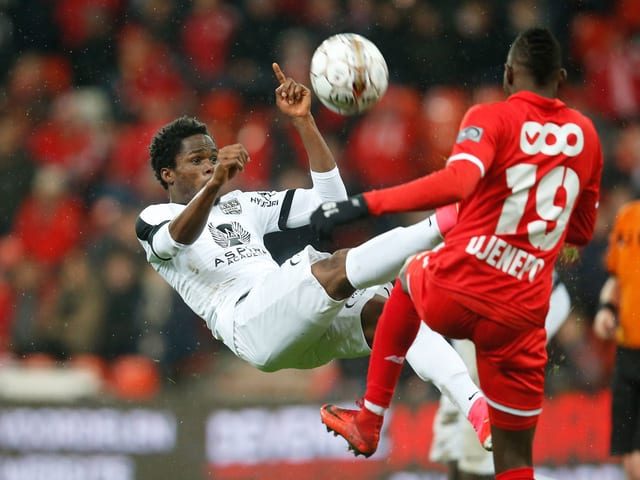 Zwei Fussballspieler