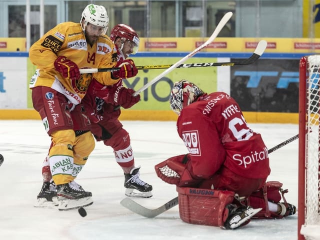 Benjamin Neukom von den SCL Tigers. Benjamin Neukom von den SCL Tigers.