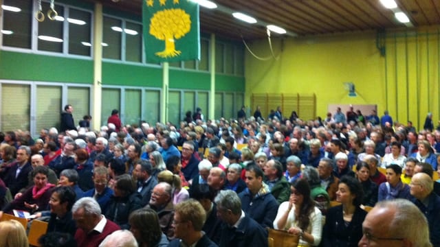 Blick über die Gemeindeversammlung Blick über die Gemeindeversammlung
