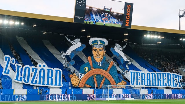 Die Abschiedschoreografie der FCL Fans für Claudio Lustenberger. Die Abschiedschoreografie der FCL Fans für Claudio Lustenberger.