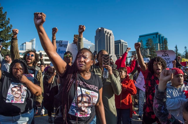 Demonstranten der Black-Lives-Matter-Bewegung Demonstranten der Black-Lives-Matter-Bewegung