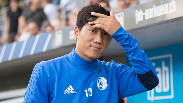 Jong Il-Gwan als Ersatzspieler Jong Il-Gwan als Ersatzspieler
