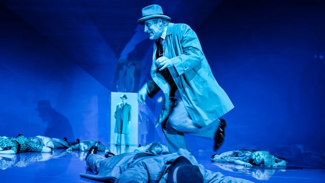 Bühnenszene «Totart Tatort» Schauspielhaus Zürich Bühnenszene «Totart Tatort» Schauspielhaus Zürich