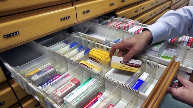 Apotheke mit Medikamenten. Apotheke mit Medikamenten.