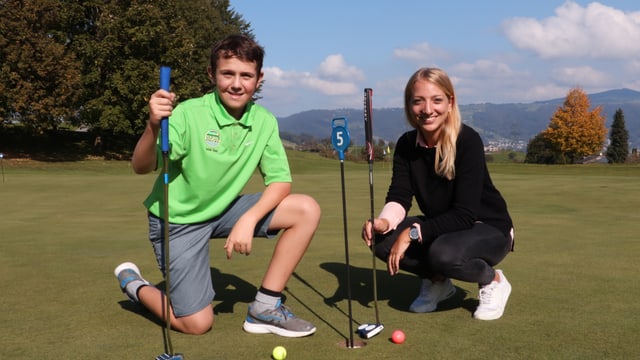 Anna und Andri auf dem Golfplatz Anna und Andri auf dem Golfplatz
