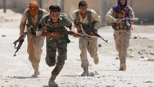 Kämpfer der YPG in Syrien Kämpfer der YPG in Syrien