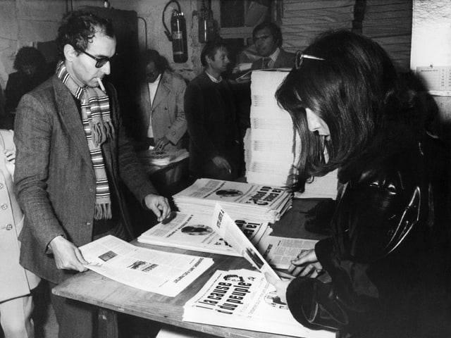 Godard in der Druckerei des Journals «La cause du peuple», hier am 6.11.1970. Godard in der Druckerei des Journals «La cause du peuple», hier am 6.11.1970.