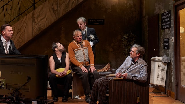 Szenenbild mit Edmund Telgenkämpfer, Nicolas Rosat, Markus Scheumann, Hans Kremer, Michael Maertens. Szenenbild mit Edmund Telgenkämpfer, Nicolas Rosat, Markus Scheumann, Hans Kremer, Michael Maertens.