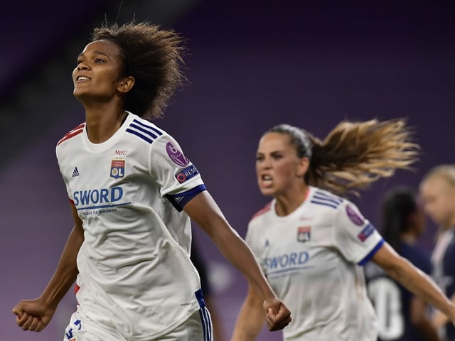 Wendie Renard (links). Wendie Renard (links).