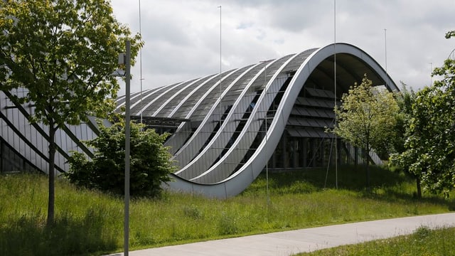 Das Zentrum Paul Klee von aussen. Das Zentrum Paul Klee von aussen.