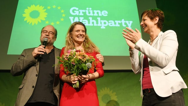 Menschen auf Bühne. Menschen auf Bühne.