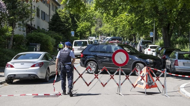 via serrada cun patruglia da policist via serrada cun patruglia da policist