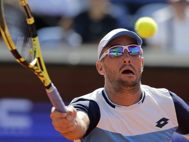 Viktor Troicki in einem Tennis-Match an der Adria-Tour Viktor Troicki in einem Tennis-Match an der Adria-Tour