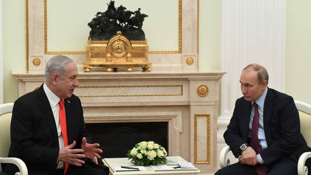 Netanjahu (links) bei Putin Netanjahu (links) bei Putin