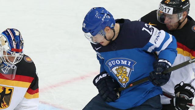 Petteri Wirtanen im Dress der finnischen Nationalmannschaft. Petteri Wirtanen im Dress der finnischen Nationalmannschaft.