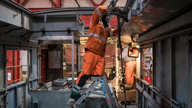 Arbeiter in den SBB-Werken Arbeiter in den SBB-Werken