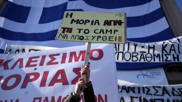 Protest gegen neue Flüchtlingslager in Moria Protest gegen neue Flüchtlingslager in Moria