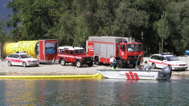 Feuerwehr- und Polizeiautos. Feuerwehr- und Polizeiautos.