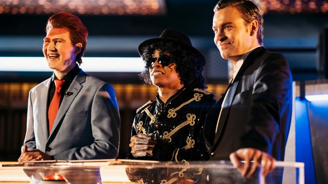 Erkennen Sie diese Schweizer Promis? Für einmal sehen sie aus wie David Bowie, Michael Jackson und Falco. Erkennen Sie diese Schweizer Promis? Für einmal sehen sie aus wie David Bowie, Michael Jackson und Falco.