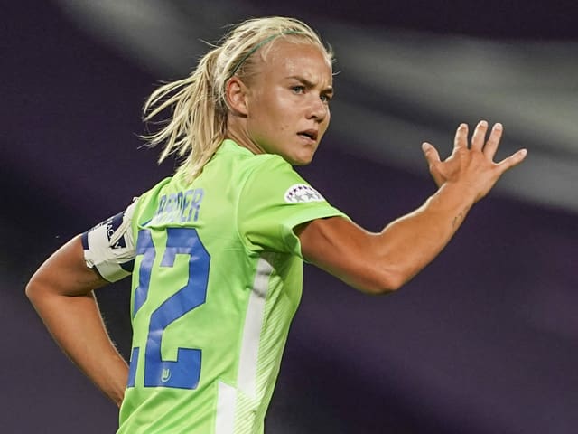 Pernille Harder. Pernille Harder.
